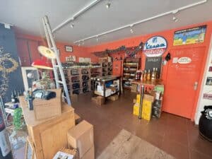 Lire la suite à propos de l’article 🔥 LOCAL COMMERCIAL – ESBLY-OPPORTUNITÉ RARE🔥